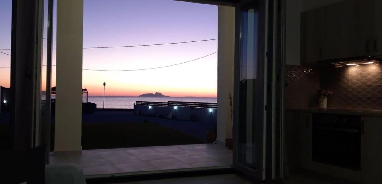 Coral Sea Apartment Kokkinos Pirgos Exterior foto