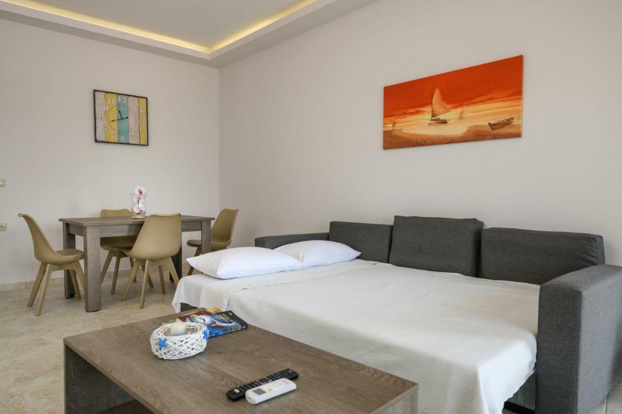 Coral Sea Apartment Kokkinos Pirgos Exterior foto